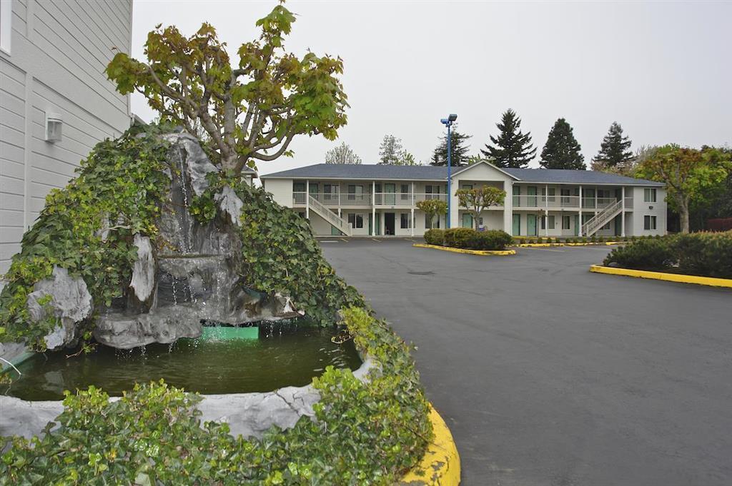 Motel 6 Portland Mall - 205 Exterior photo